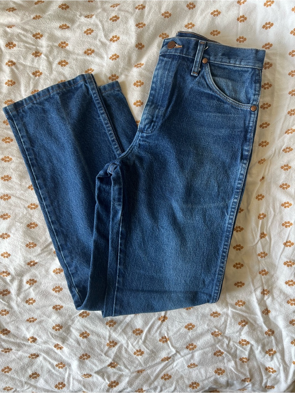 Wrangler Mid-Blue Straight Leg Denim Jeans